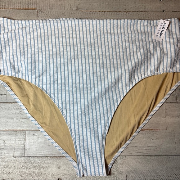 Old Navy Women's Size 4X Striped Bikini Top Adjustable Straps Blue/White NWT! - Picture 13 of 16